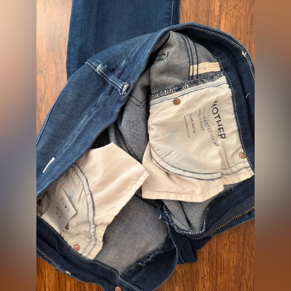 MOTHER The Looker Ankle Fray High Waisted Jeans Size 26 - Picture 10 of 10